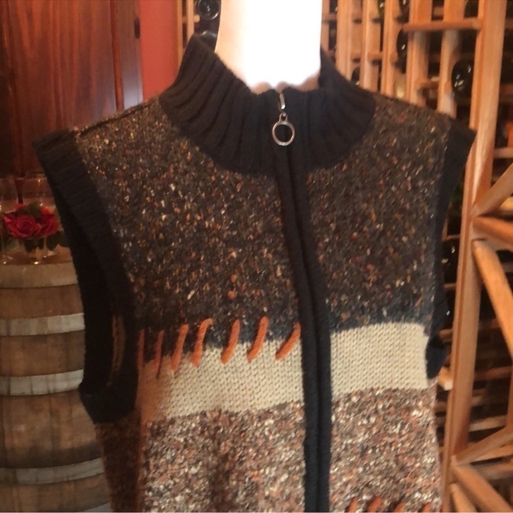 CHRISTOPHER & BANKS Lovely Zip-up Sweater Vest Size L - Picture 3 of 10